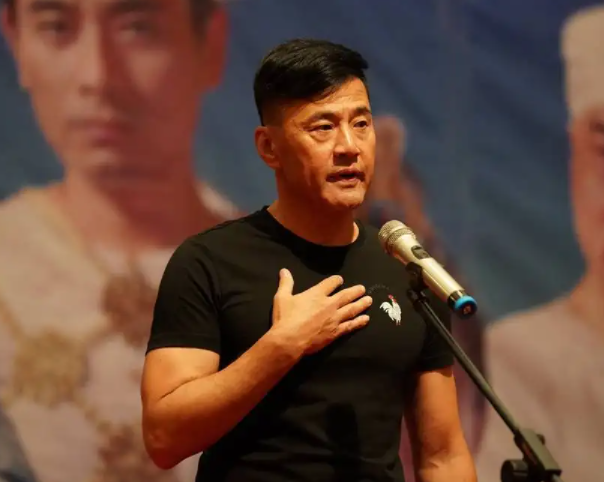 于荣光|于荣光:痴迷拍戏,全靠妻子撑起家,离婚后才明白前妻的不易