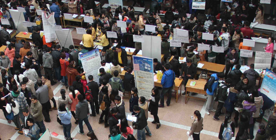 hr|大公司HR道出真实，三无家庭的本科生我们不招，反而更青睐专科生