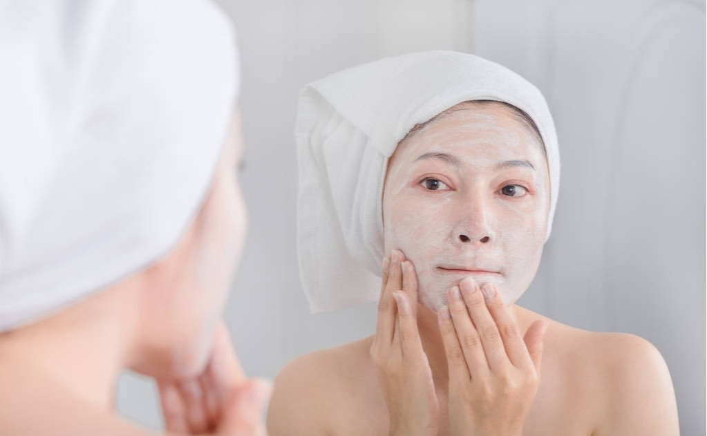 面膜 为什么经常敷面膜的女人，皮肤反而变得更差？多半有这3个坏习惯。