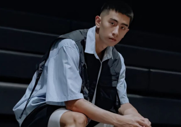 运动员张照洋在高铁站被打?据说女友被扯头发
