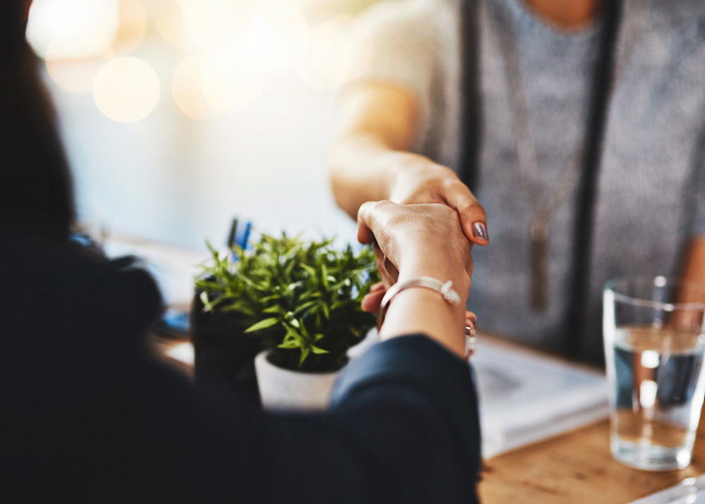 微笑|想要在工作中建立起强大的自信心，你应该这样做