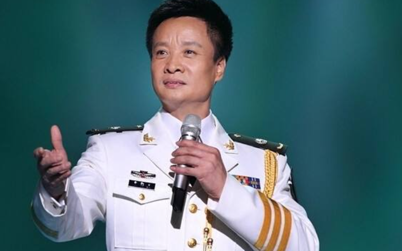 春晚|登台春晚12年，曾被誉为是春晚“钉子户”，如今放弃舞台为了陪妻子抗癌，网友：羡慕了！