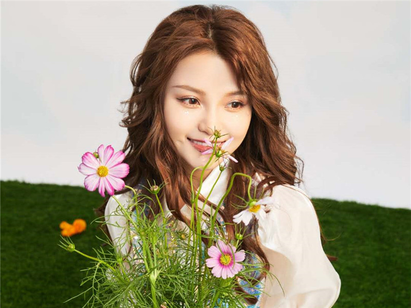 中国风|大热女子偶像组合成员,走中国风路线,气质甜美十足