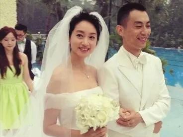 鲍起静|因戏生情的模范夫妻有这5对,无绯闻无炒作,都与原配一身相随