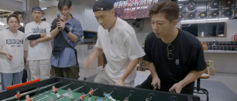 披哥2|《披哥2》人气分层明显,“五巨头”票数坚挺,淘汰位一目了然