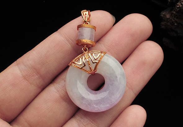 翡翠|买的没有卖的精,购买翡翠饰品的时候,不要跟商家耍心眼