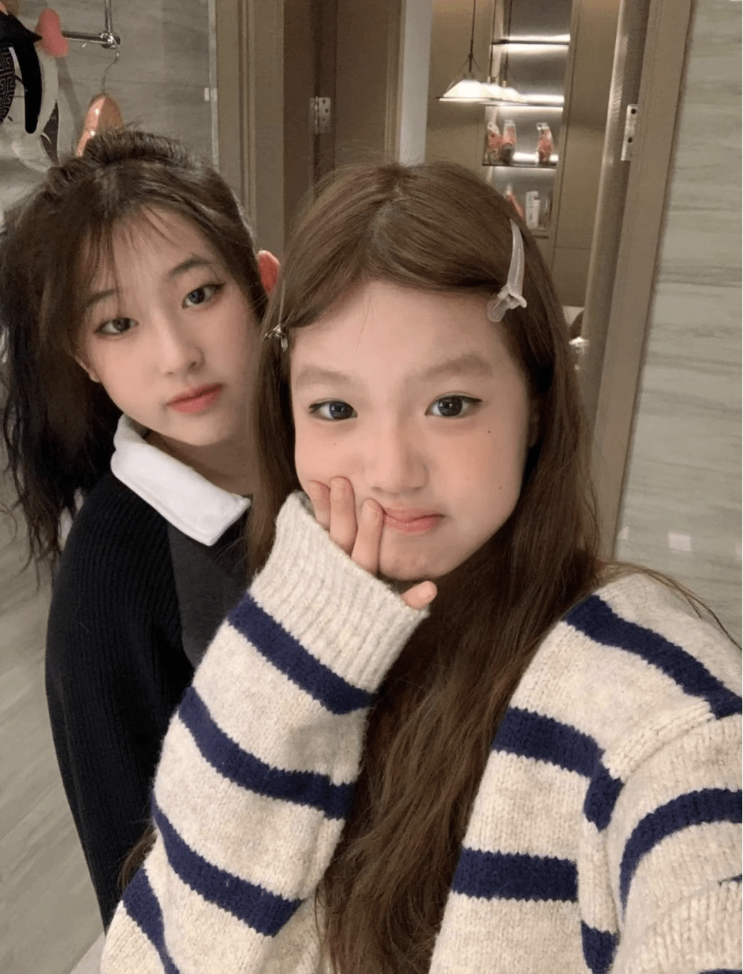 化妆 钟丽缇14岁女儿染发化妆显成熟，被质疑影响学习，怒怼网友惹争议