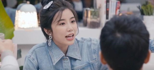 王雨城|《半熟恋人》罗拉一直踩桌子真的礼貌吗?跟王雨城对话太迷惑!