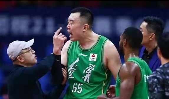 索尼·威姆斯|辽粤大战，转播镜头在回避什么？CBA这样的现象为何越来越多？