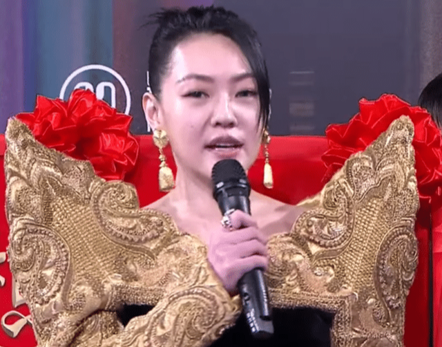 小S|金钟奖小S成最大输家!现场无人搭理输给后辈