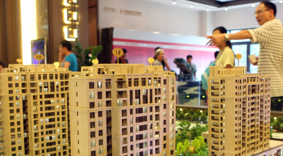 购房置业|6月房价继续下降是真的吗?楼市再现遇冷信号,刚需该不该买房?