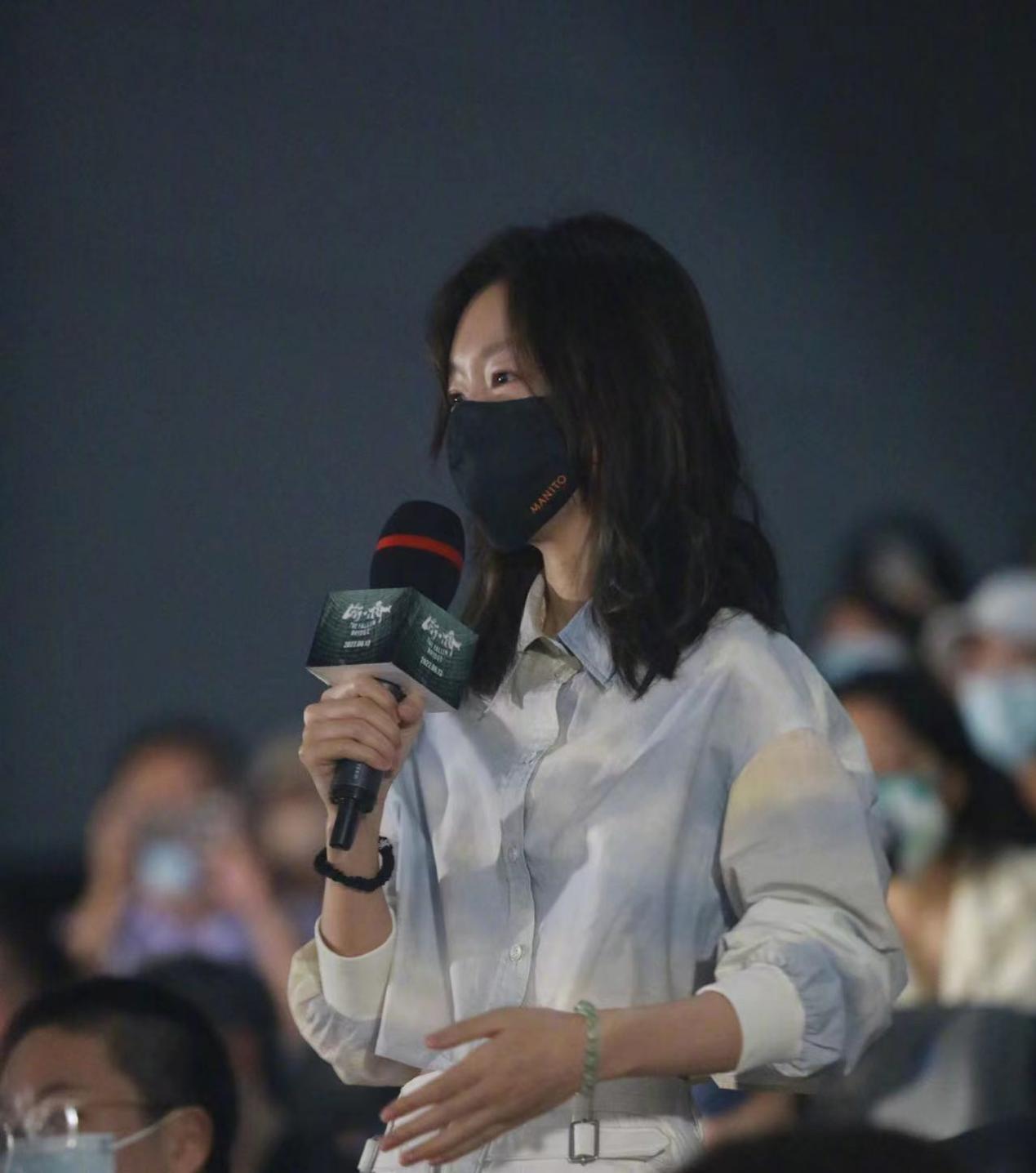 周冬雨|周冬雨说心疼马思纯