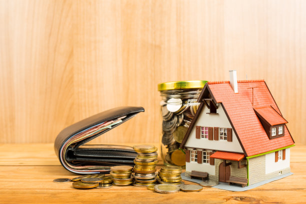 |别人借钱给你,你不借,他们不高兴,你该怎么办?