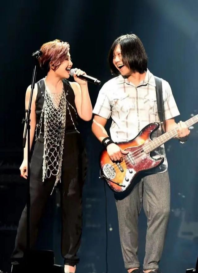 梁静茹|“出轨门”5年后，天后复出：扔掉80亿，老娘无爱一身轻