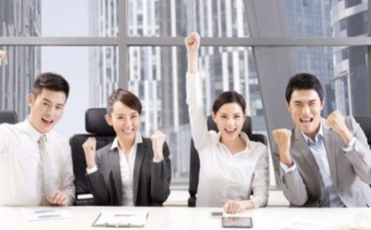 考试|职场上,你越讨好领导,却越会被领导看衰