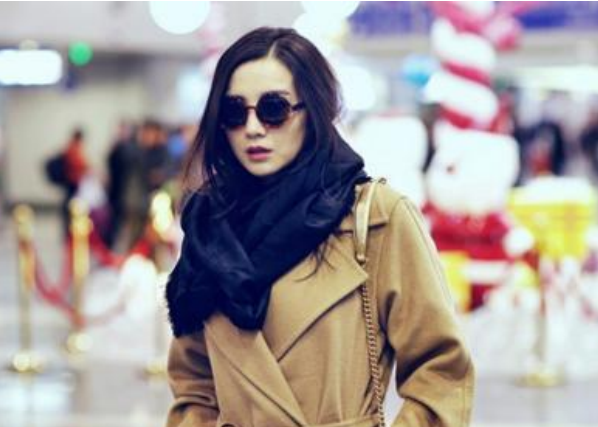 宋佳|宋佳演技优秀,外貌条件优秀,她选择了爱自己