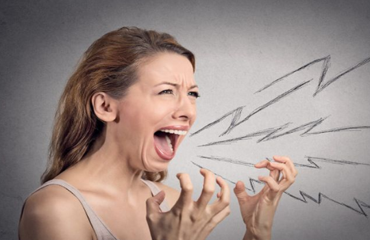 肝脏|肝癌善于“伪装”,提醒:酒后若有3种现象,可能是肝病来临的预兆