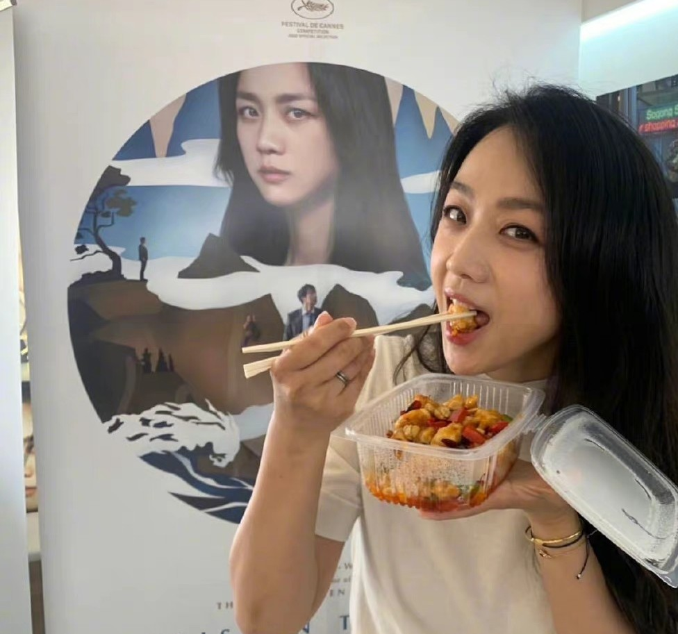 汤唯|汤唯太会了！太懂粉丝了！