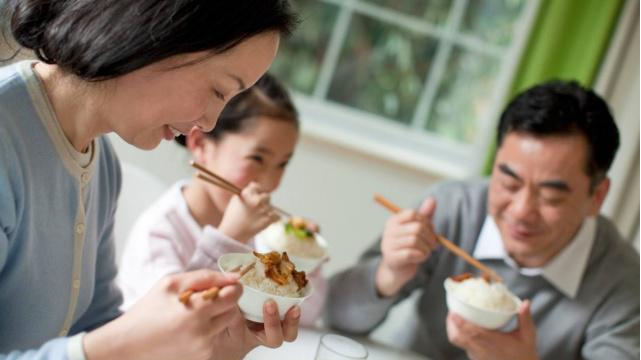 长寿与衰老 晚饭关乎体重和寿命，这才是正确的吃法，原来一直都弄错了