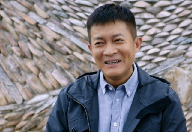 章泽天|铁血柔情杨志刚：娶了还在念书的张静，挣的钱全部交给太太