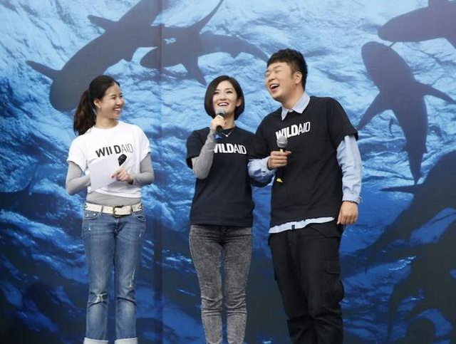 iu|谢娜祝福杜海涛结婚，却被质疑买热搜，再次引发网友热议