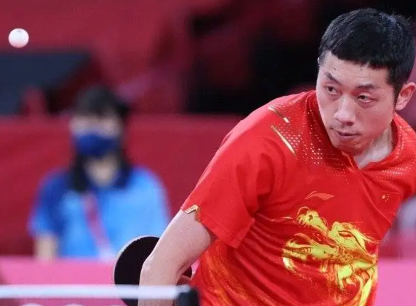 许昕|许昕乒乓球技术高超，是队里的黄金左手，却因为喜剧人人设火出圈