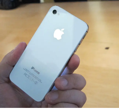 小米科技|小屏手机哪家强？这三款性能优，手感还棒！