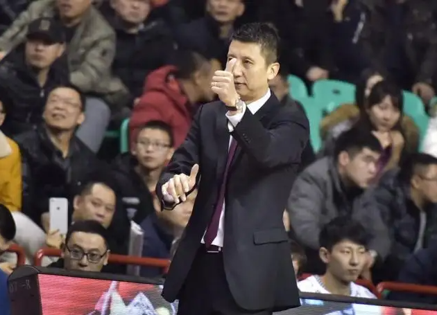 郭士强|你们有没有发现，每当祝铭震进球时，镜头还会给到郭士强的欢呼