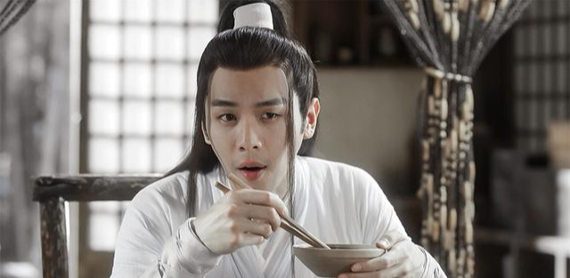 张若昀|张若昀番位有多高？连90后的他都给其作配，网友：“世子”霸气