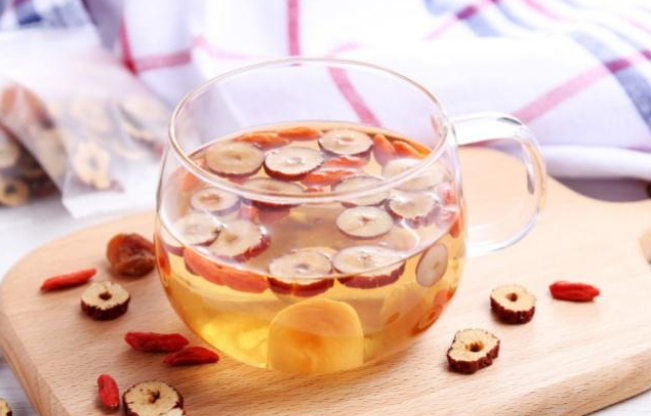 枸杞 最猛烈的“减肥药”，枸杞加它们，祛除湿气，粗腰悄悄变细！