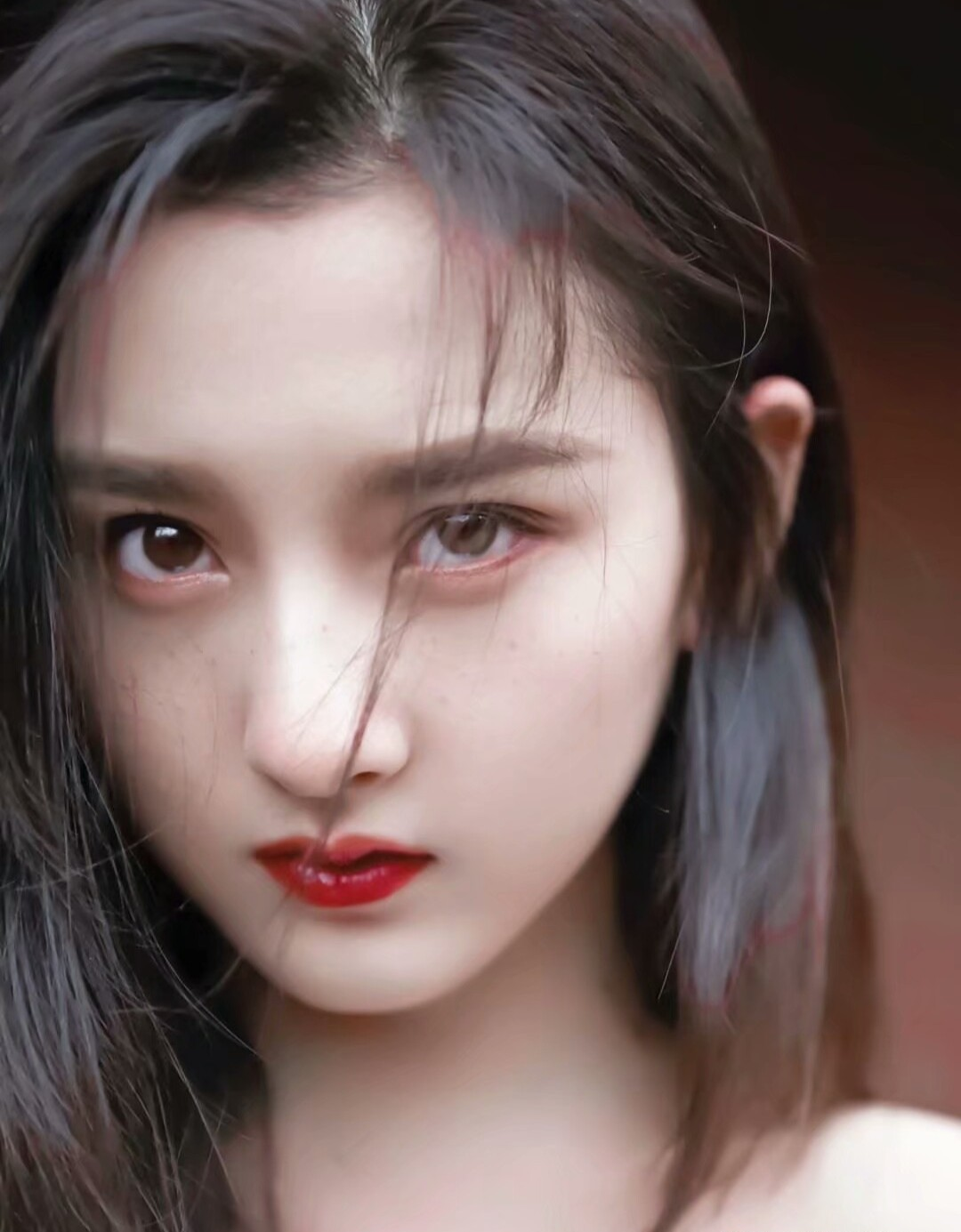 面包 95后小花宋祖儿的颜，真的太能打了！4个技巧，让你轻松Get初恋脸。