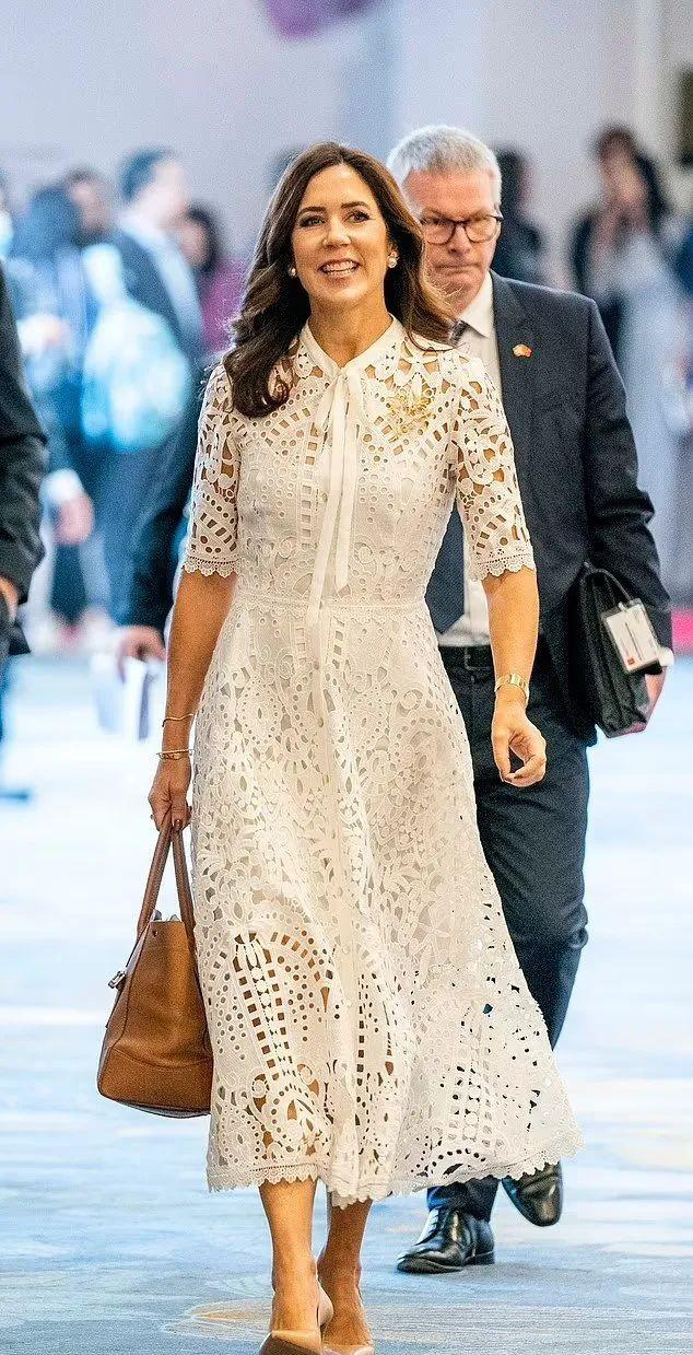 殷桃|离开了滤镜,孙俪、童谣、殷桃这些女明星的脸状态如何?