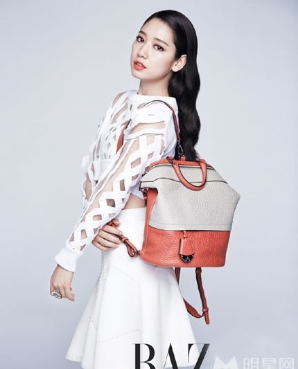 朴信惠|韩国女星朴信惠冷艳写真，高级感十足。