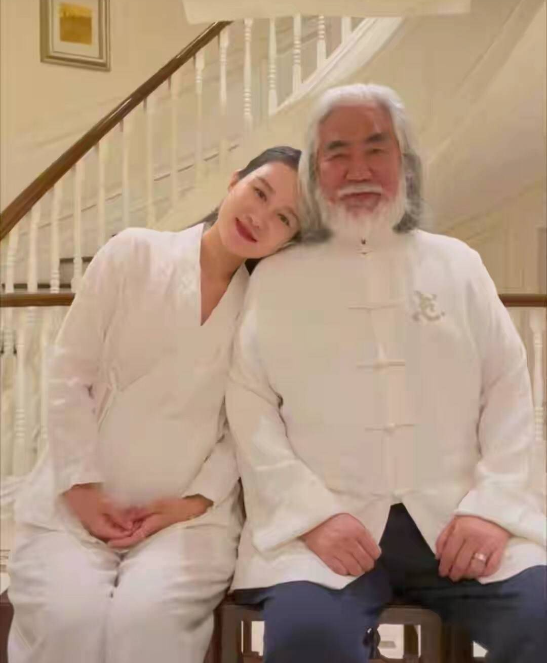 张纪中|认怂了?张纪中删除离婚协议,前妻回应:希望张先生实事求是,多学学法律