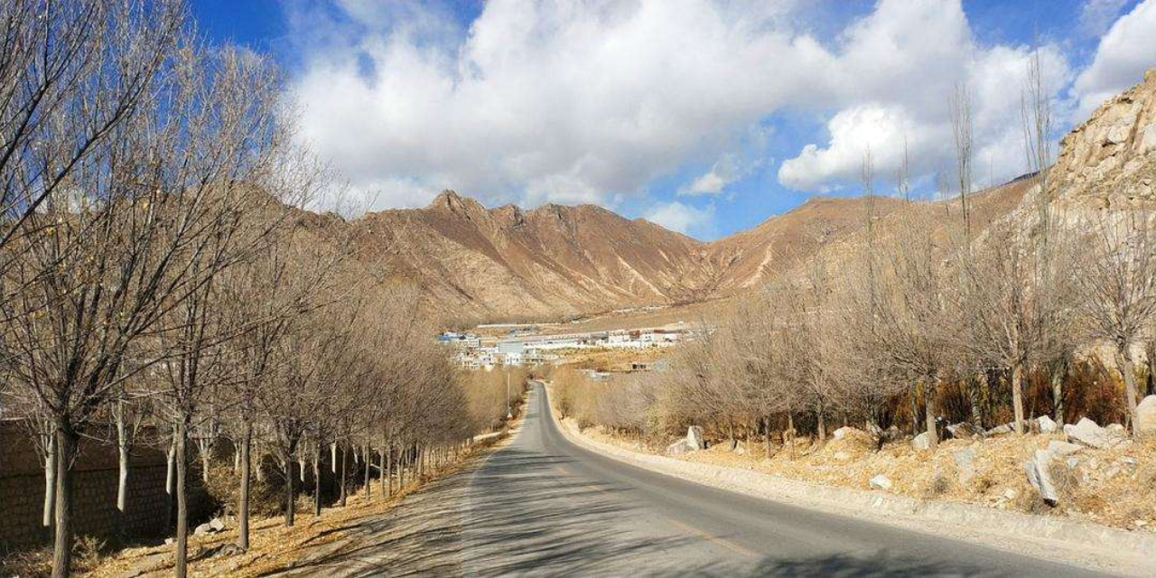 |自驾游西藏到达热巴村
