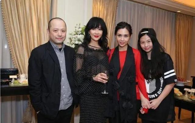 邱淑贞|参观邱淑贞在香港的家,装修梦幻带有科技感,老公的想法太超前了