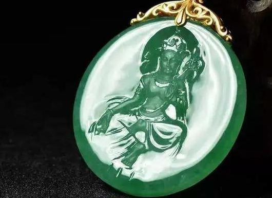 翡翠|对翡翠的价格不要过于计较，影响它们价值的因素，是多种多样的