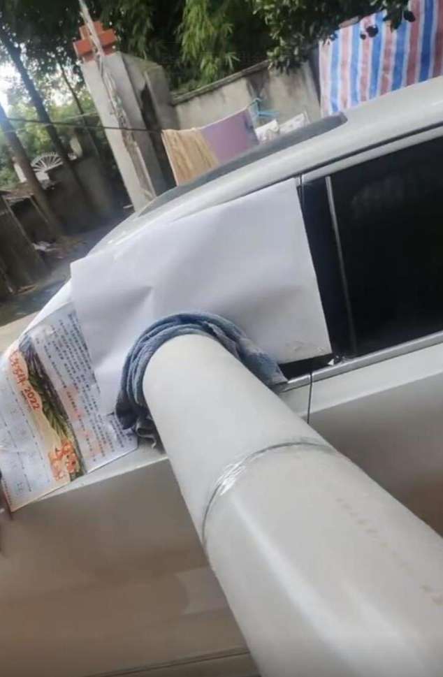 成都多区域停电,男子用管道接车载空调给坐月子的妻子送冷气