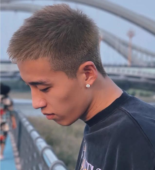 运动 精选男士发型推荐这16款，既有型还精神，想不帅都难