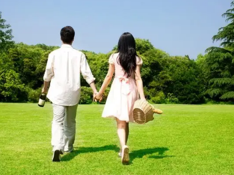 高马尾 ?连支口红都买不起生啥二胎?