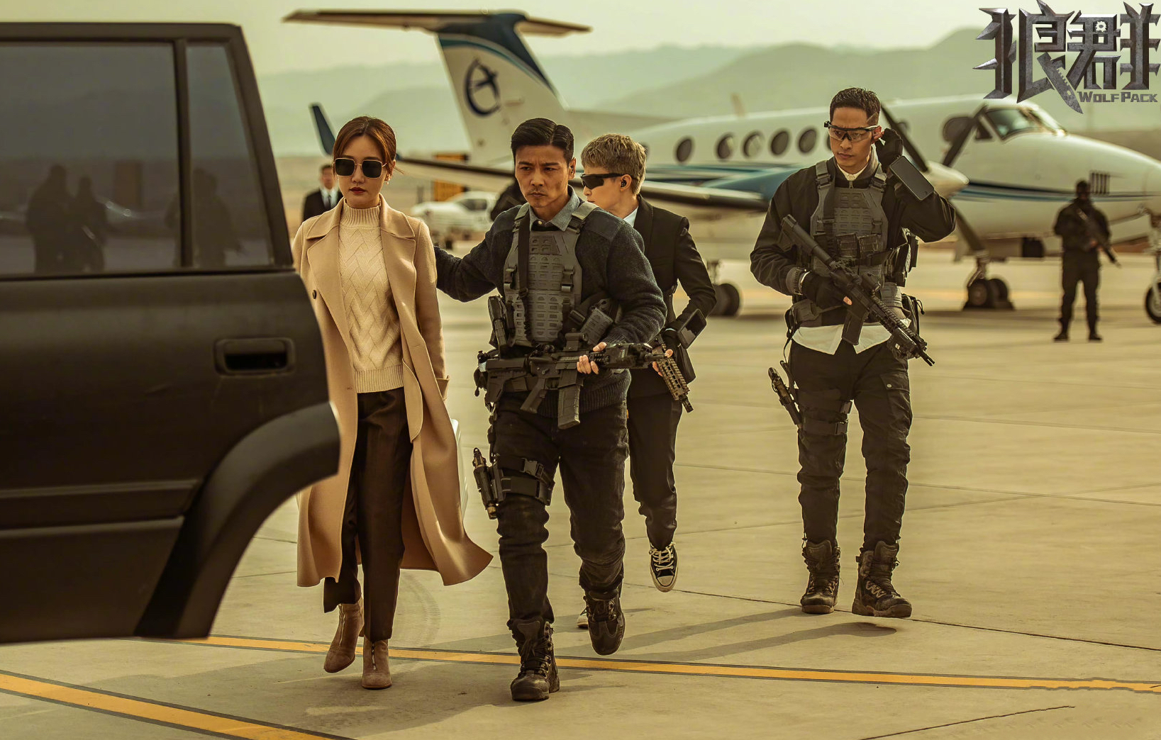 狼群|《狼群》亏了0.9亿,当不了第二个吴京,张晋要走赵文卓的老路吗