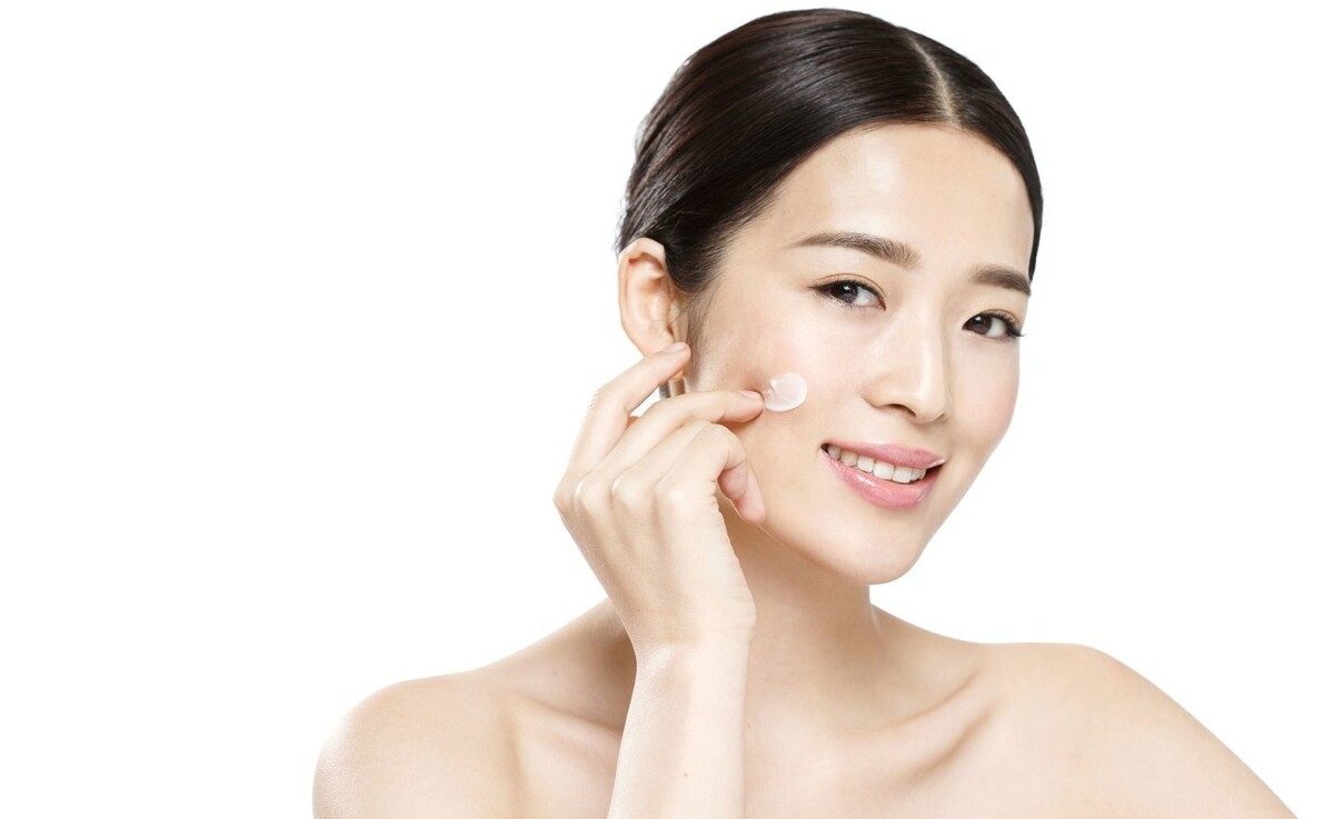 珠宝业 女人想要肌肤好,这几种护肤品要用上,让肌肤变得娇嫩白皙透亮.