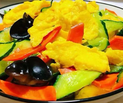 女孩|减肥用上这几种蔬菜，不用节食，管吃它们都能减肥！