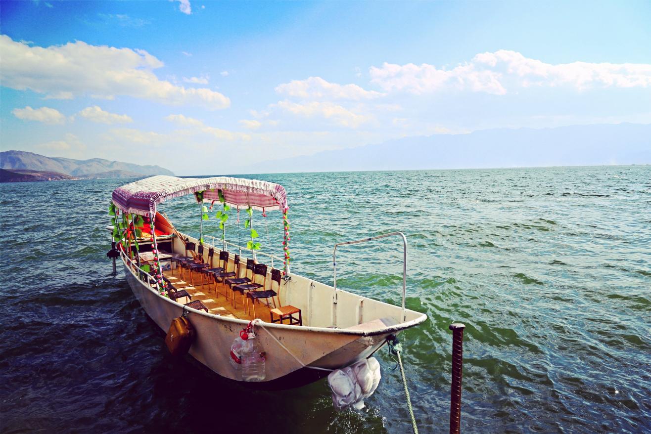 郭盛|在职场中,为什么有些职场人都喜欢发牢骚的不能自拔的业务员