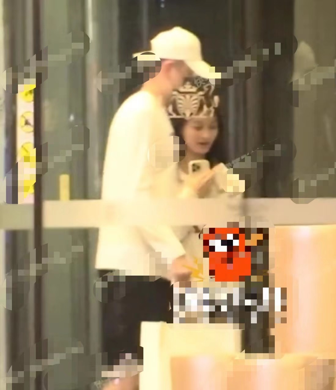 邵晴|邵晴成背锅侠？发长文否认插足张嘉倪婚姻，晒抑郁症报告网友不买账