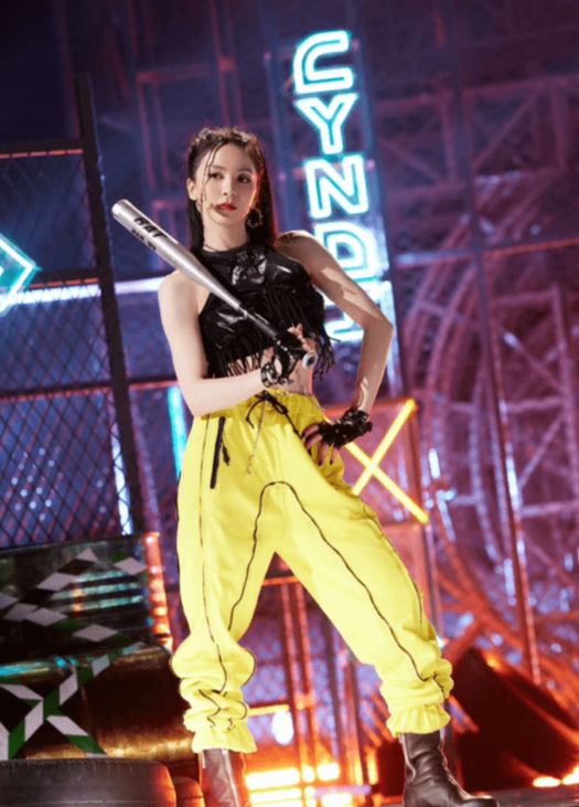 王心凌|《乘风破浪》总决赛10人成团，王心凌获C位总冠军，吴谨言意难平