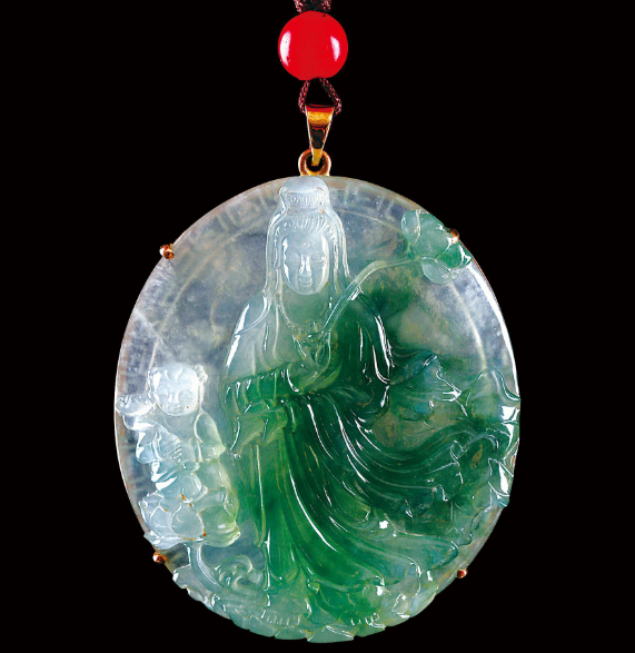 翡翠|翡翠饰品不仅要料子好,还要有精湛的雕工,以及个性的题材