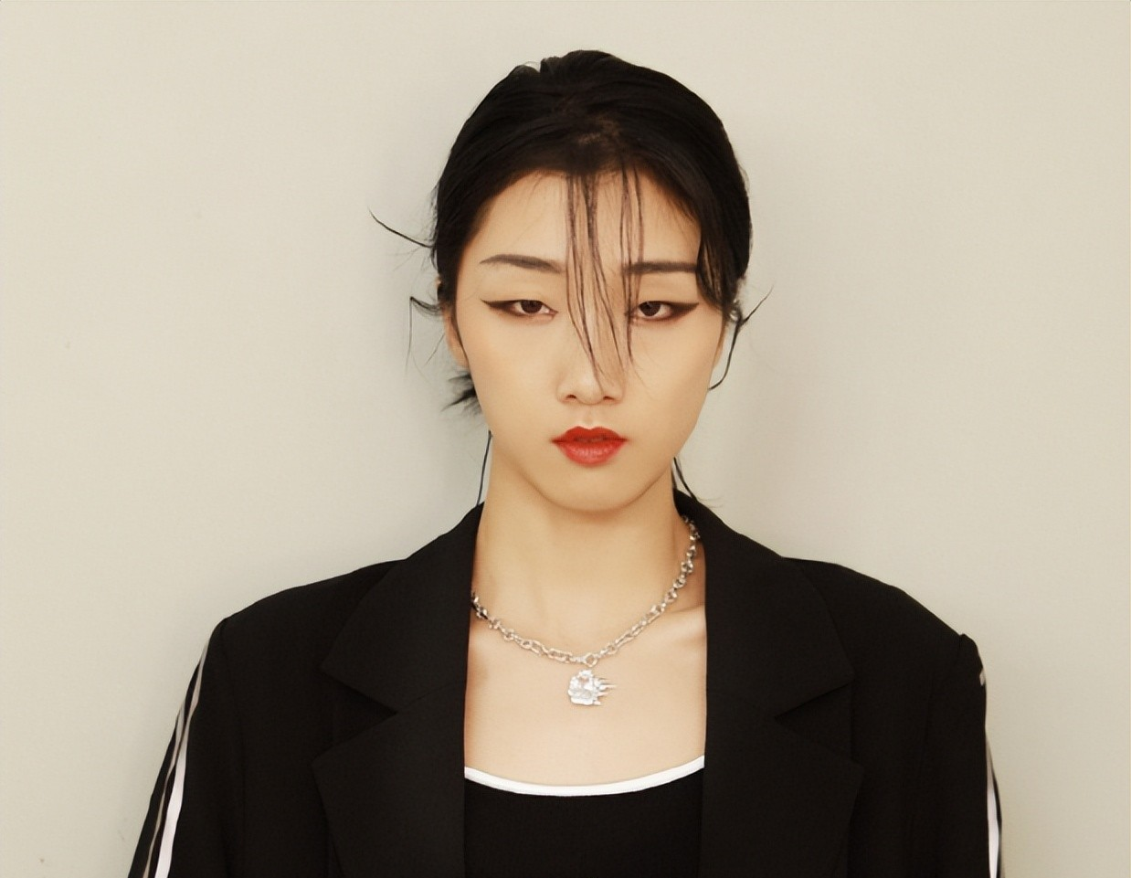 冯小刚|真够黑心:被逼退圈、诋毁性取向,从尚雯婕到冯小刚