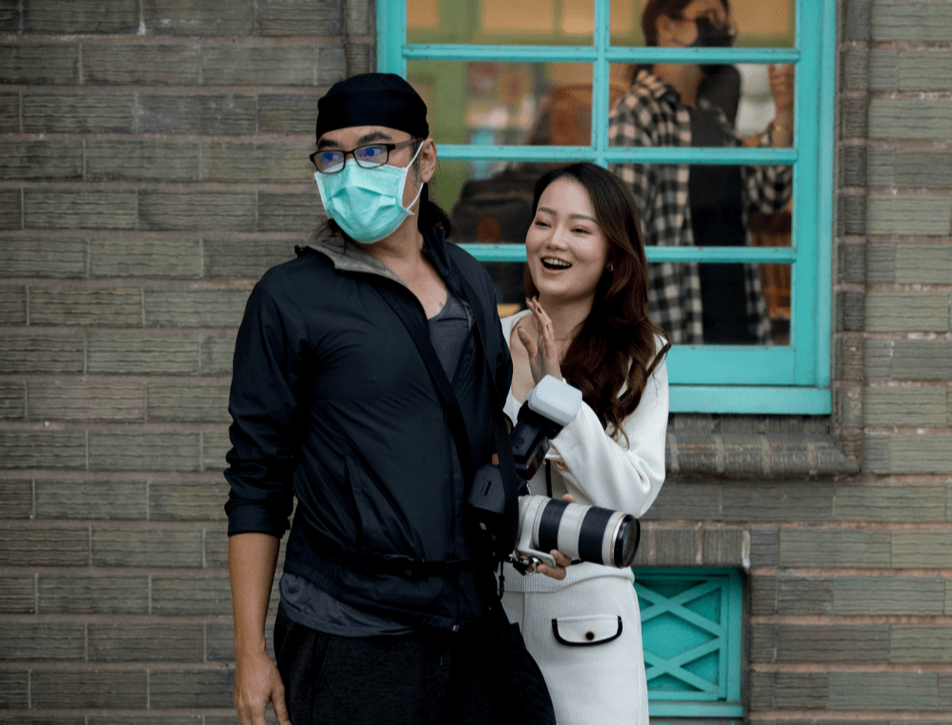 焦恩俊|焦恩俊成擦边摄影师，社交账号分享美女图，网友：这样能提高技术