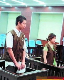 小偷盗窃被发现,被女子胁迫要求过夜,小偷不堪次数太多报警